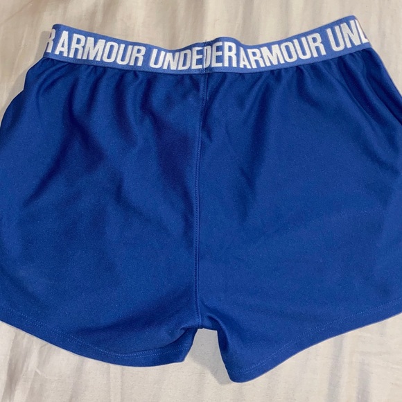 Under Armour Shorts ☆ - Picture 2 of 3